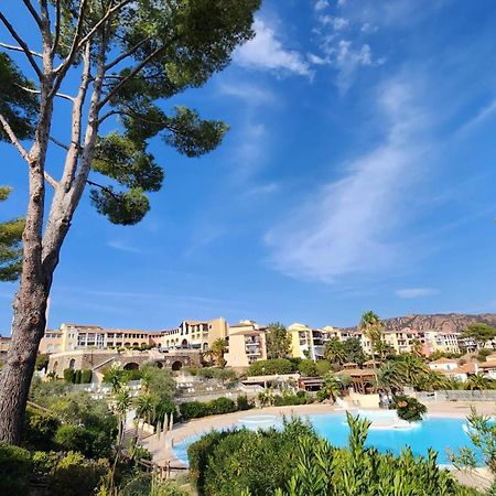 Saint-Raphael- Vue Mer Et Massif De L'Esterel Exterior photo